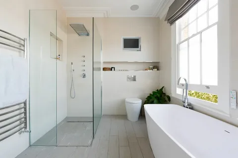 Select Should I Replace My Bathtub With A Walk-In Shower? Should I Replace My Bathtub With A Walk-In Shower?