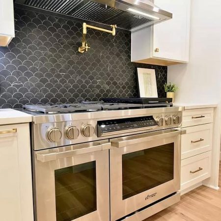 black-tile-stailess-steel-range.jpg